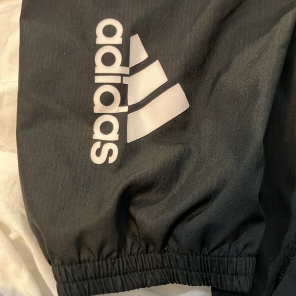 Adidas Black M Med Training Jacket - Like New Condition - Picture 2 of 7